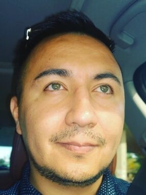 Meet your Posher, Carlos